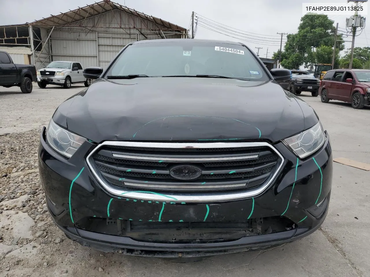 1FAHP2E89JG113825 2018 Ford Taurus Sel