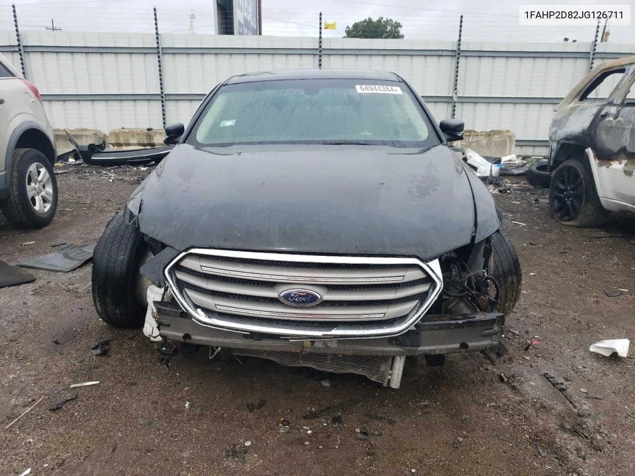 1FAHP2D82JG126711 2018 Ford Taurus Se