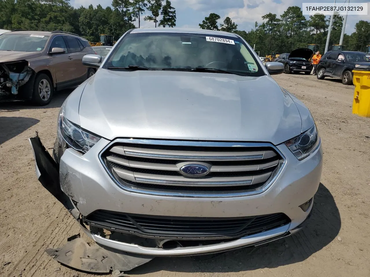 1FAHP2E87JG132129 2018 Ford Taurus Sel