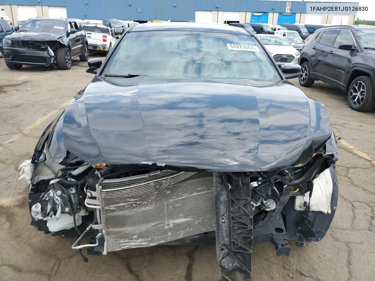 1FAHP2E81JG126830 2018 Ford Taurus Sel