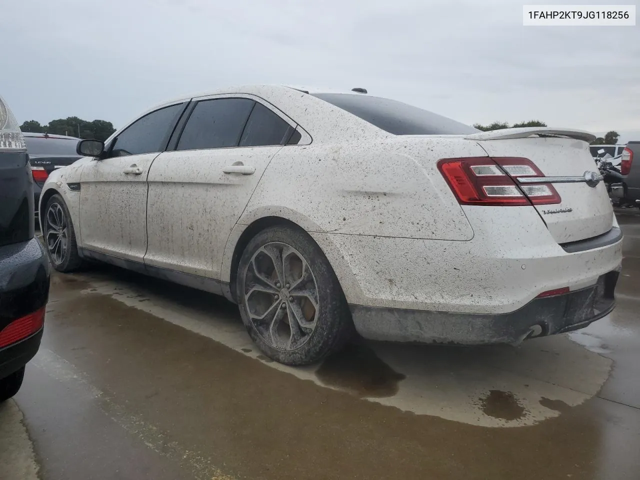 1FAHP2KT9JG118256 2018 Ford Taurus Sho