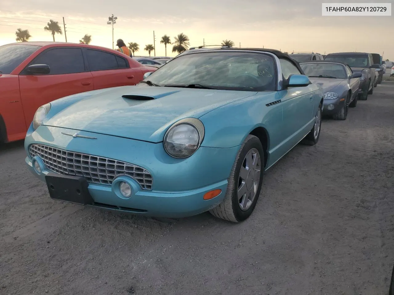 1FAHP60A82Y120729 2002 Ford Thunderbird