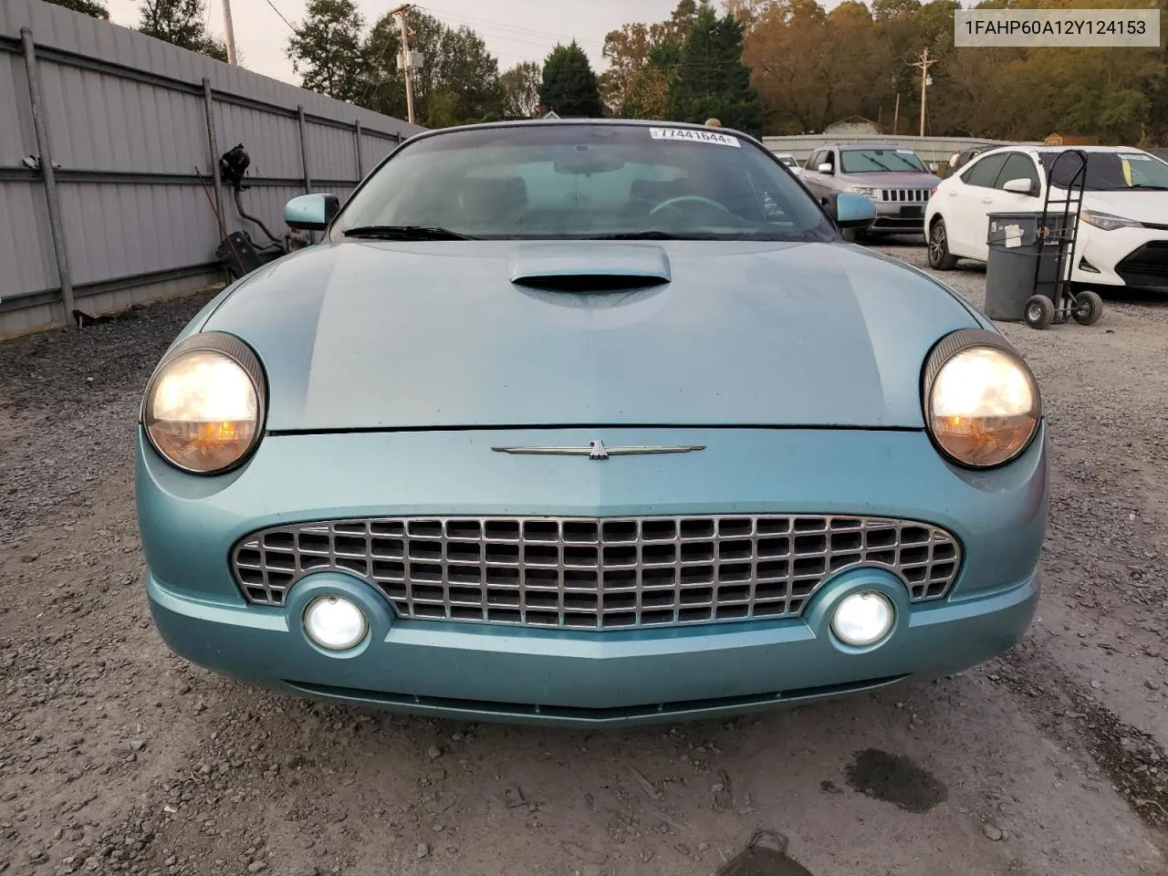 2002 Ford Thunderbird VIN: 1FAHP60A12Y124153 Lot: 77441644