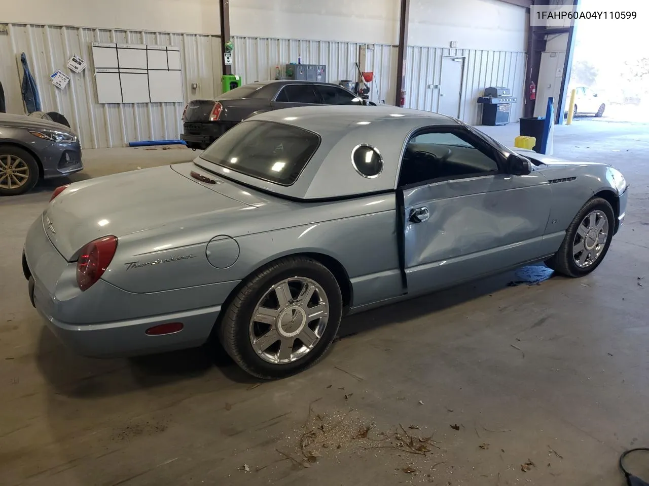 2004 Ford Thunderbird VIN: 1FAHP60A04Y110599 Lot: 76290064