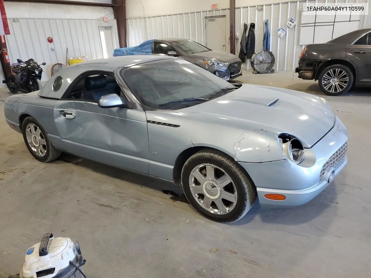 2004 Ford Thunderbird VIN: 1FAHP60A04Y110599 Lot: 76290064