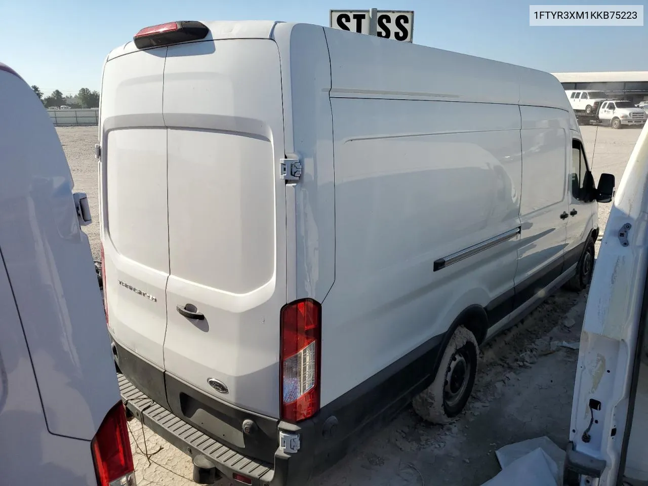 1FTYR3XM1KKB75223 2019 Ford Transit T-250