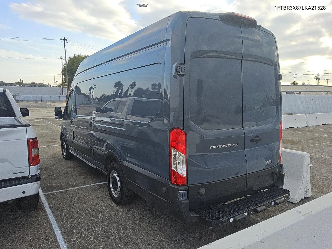 2020 Ford Transit T-250 VIN: 1FTBR3X87LKA21528 Lot: 71766514