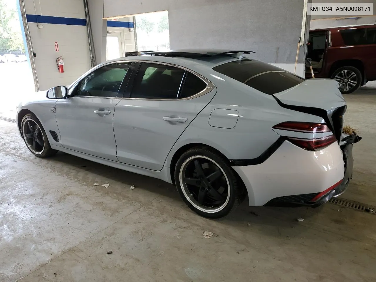 2022 Genesis G70 Base VIN: KMTG34TA5NU098171 Lot: 70190034