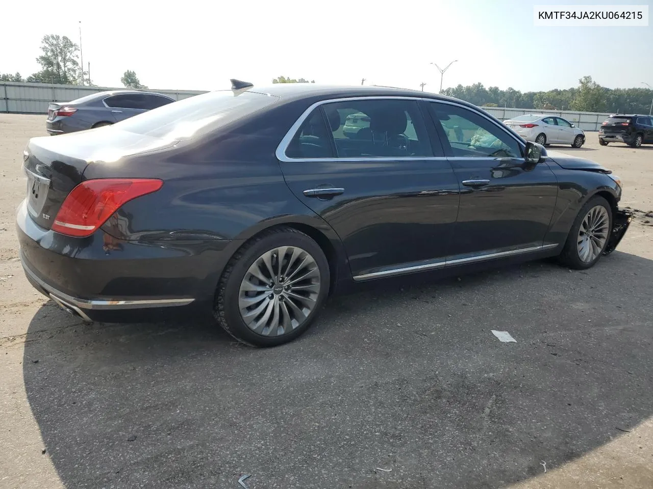 KMTF34JA2KU064215 2019 Genesis G90 Premium