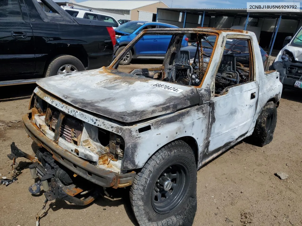 1992 Geo Tracker VIN: 2CNBJ18U5N6929792 Lot: 68870474