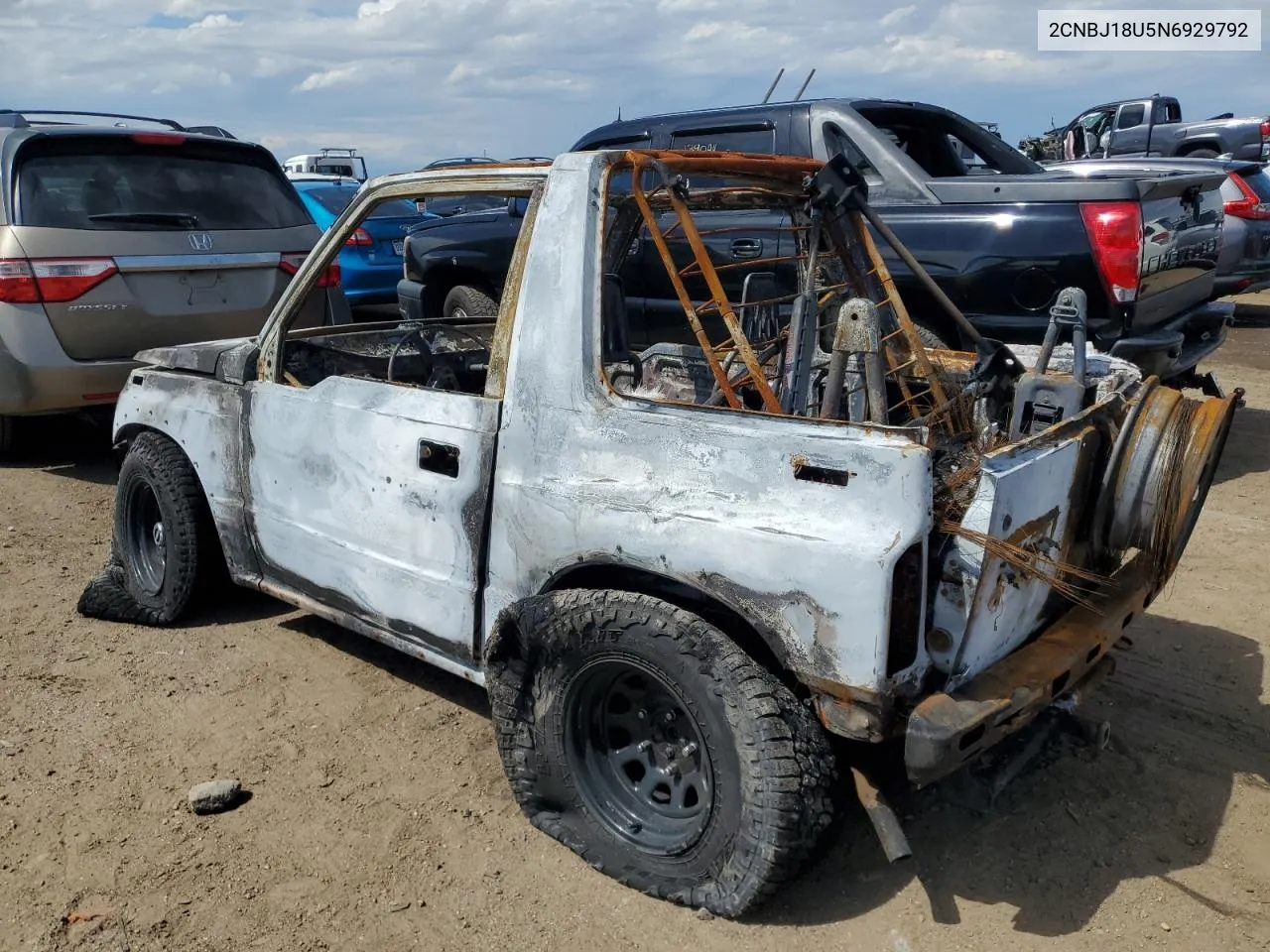 1992 Geo Tracker VIN: 2CNBJ18U5N6929792 Lot: 68870474