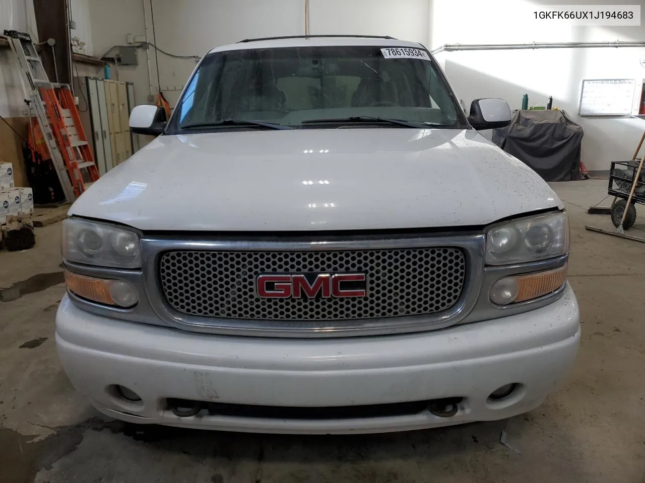 2001 GMC Denali Xl K1500 VIN: 1GKFK66UX1J194683 Lot: 78615934