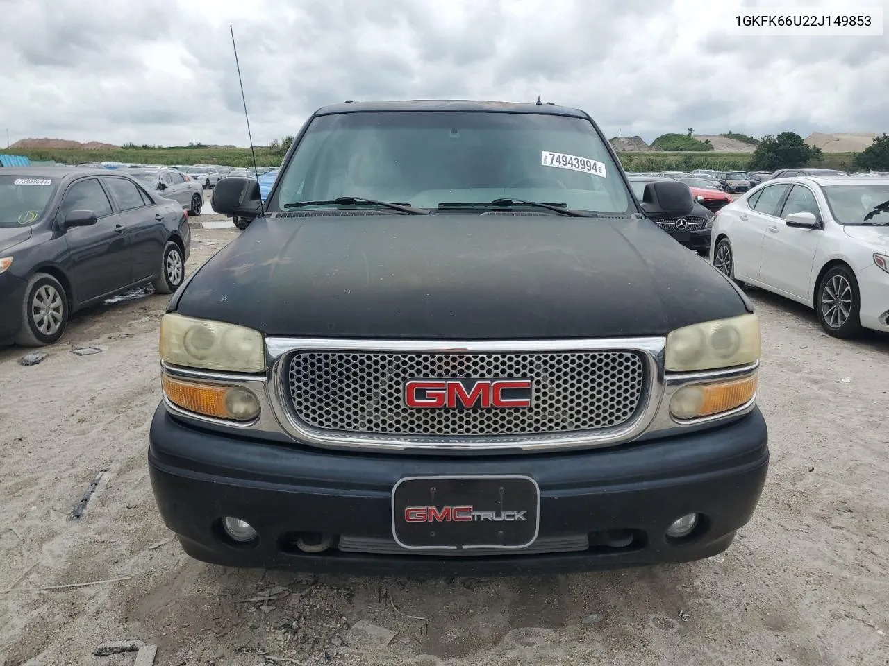 2002 GMC Denali Xl K1500 VIN: 1GKFK66U22J149853 Lot: 74943994