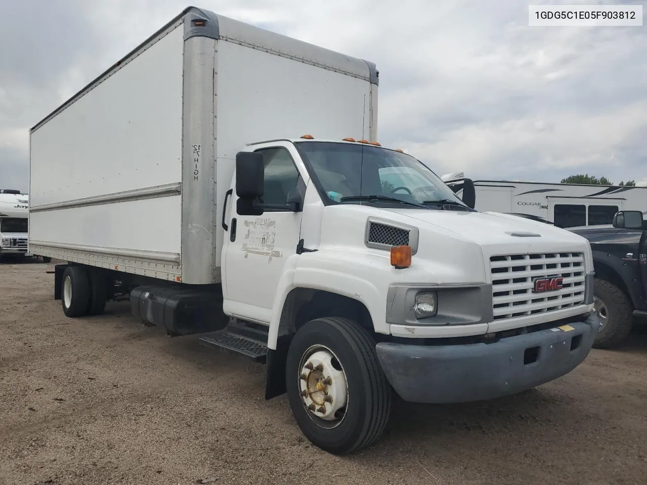 1GDG5C1E05F903812 2005 GMC C5500 C5C042