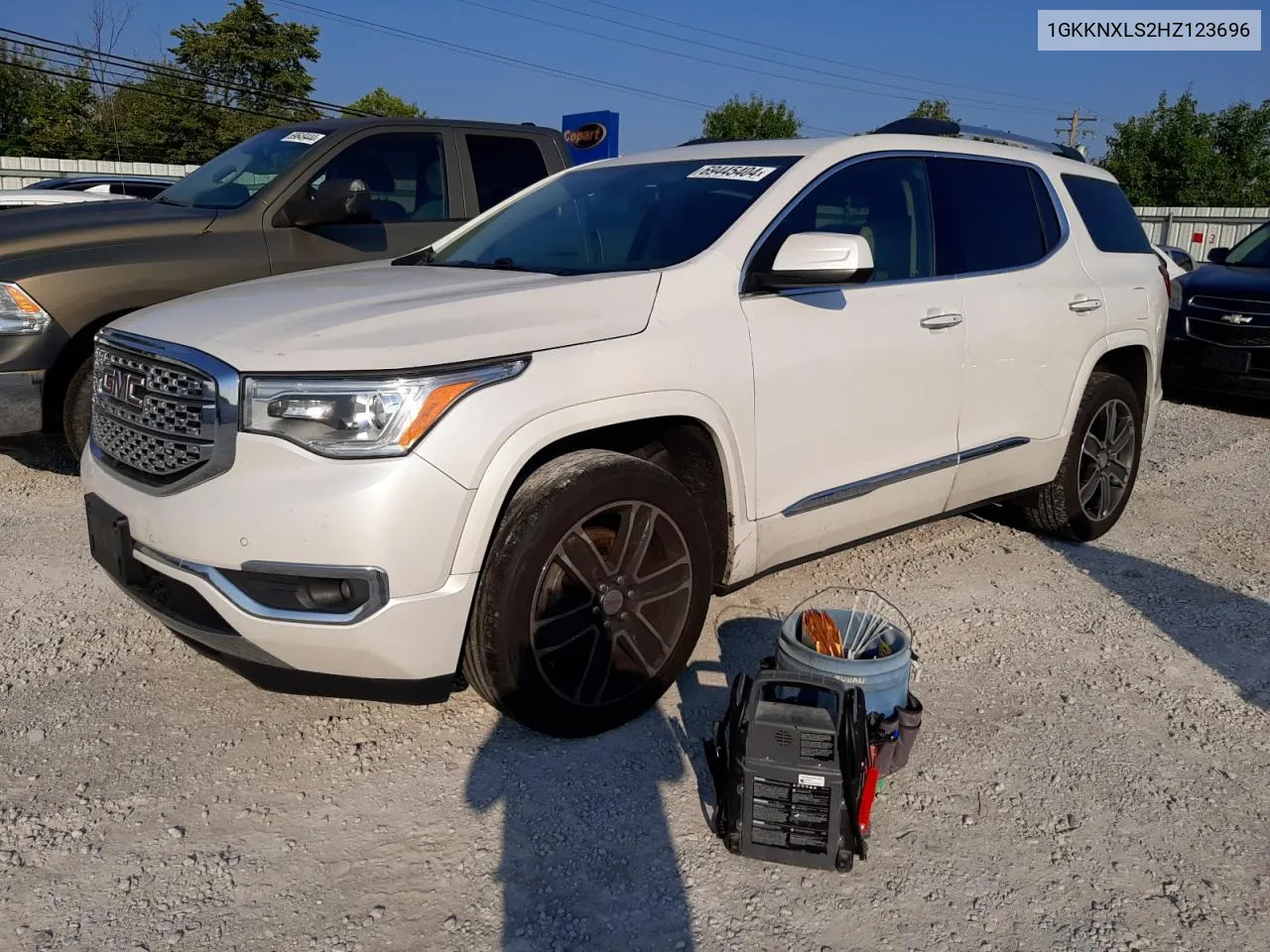 2017 GMC Acadia Denali VIN: 1GKKNXLS2HZ123696 Lot: 69445404