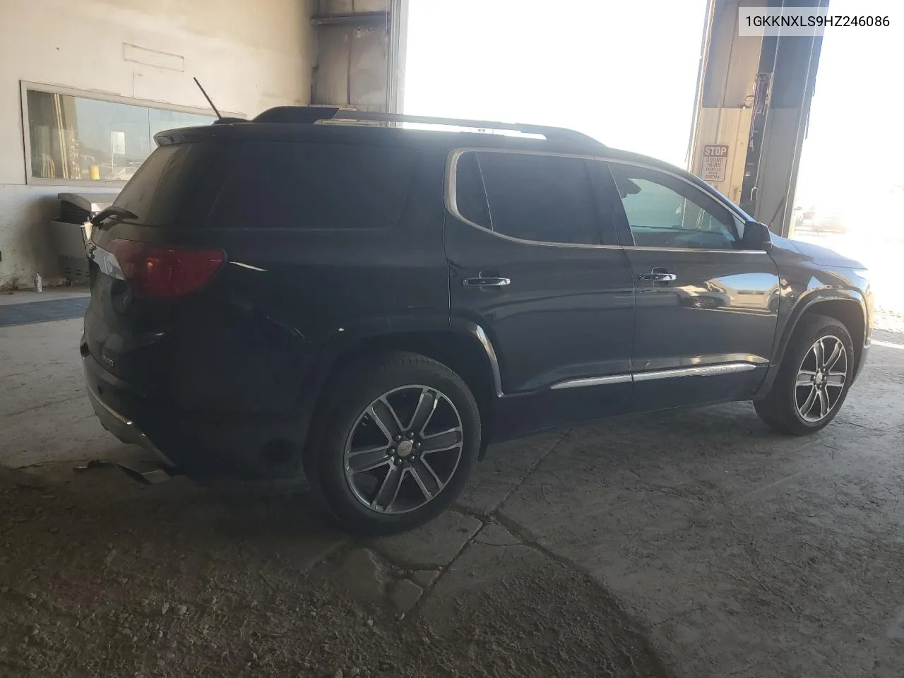 1GKKNXLS9HZ246086 2017 GMC Acadia Denali