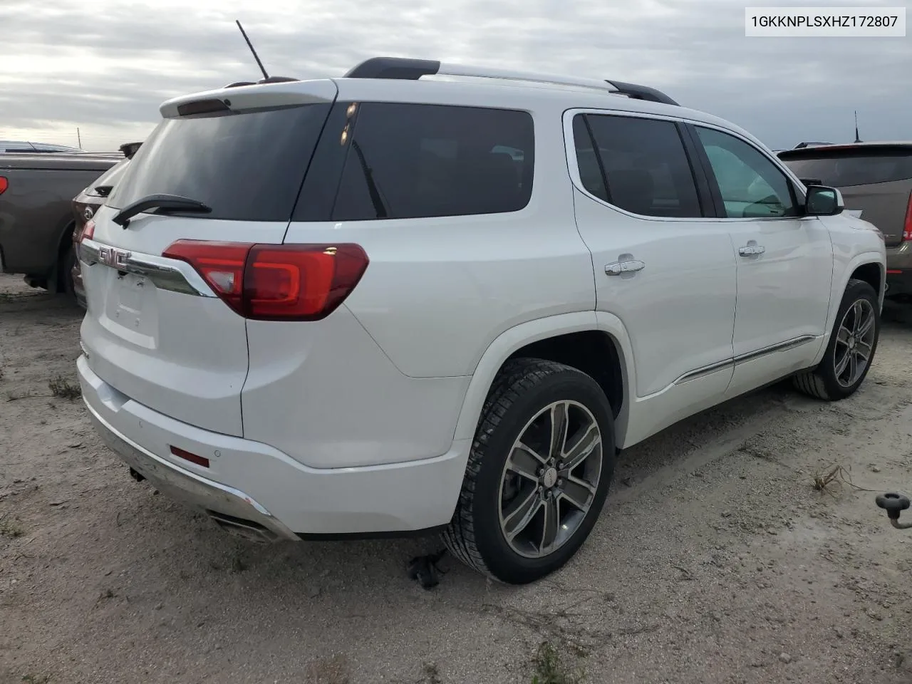 1GKKNPLSXHZ172807 2017 GMC Acadia Denali