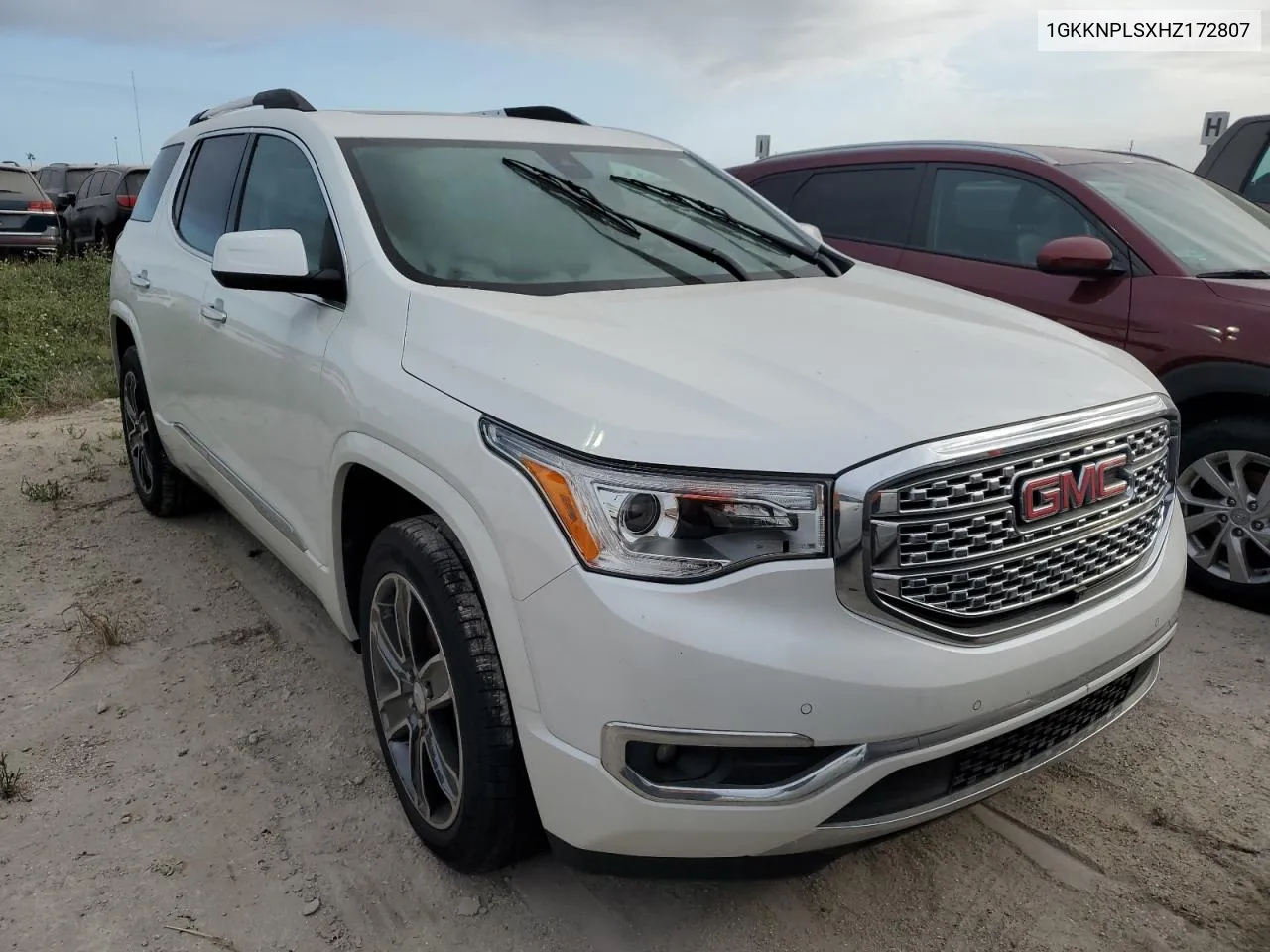 1GKKNPLSXHZ172807 2017 GMC Acadia Denali