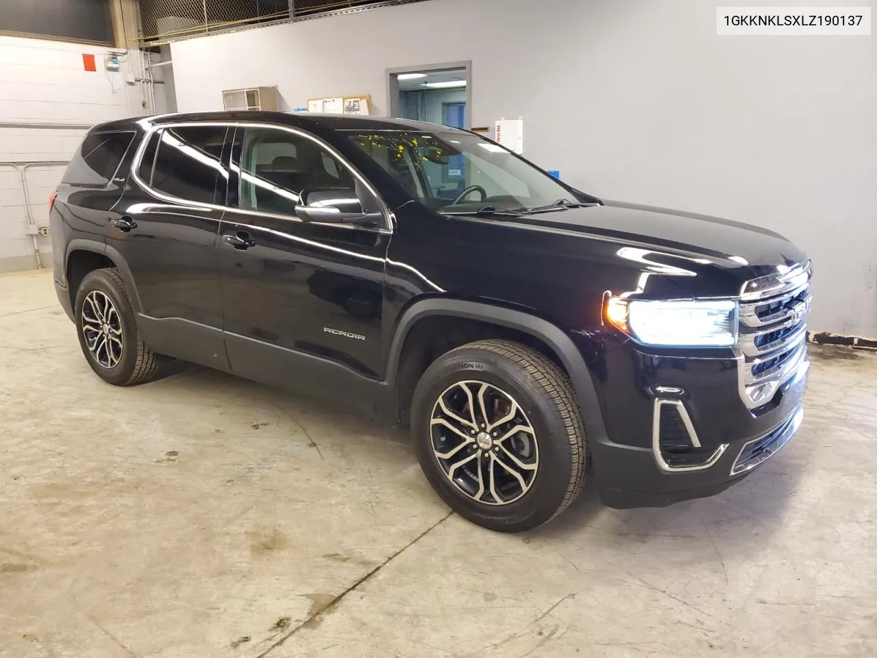 1GKKNKLSXLZ190137 2020 GMC Acadia Sle