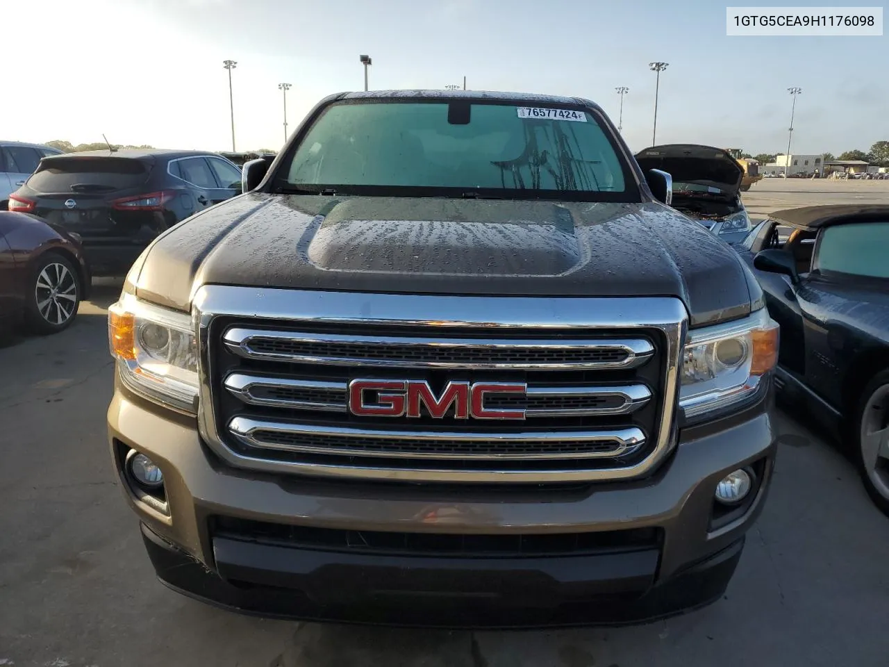 1GTG5CEA9H1176098 2017 GMC Canyon Sle