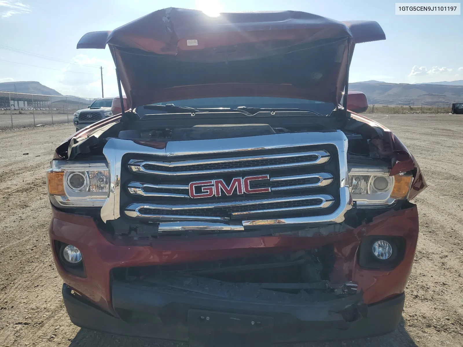 1GTG5CEN9J1101197 2018 GMC Canyon Sle