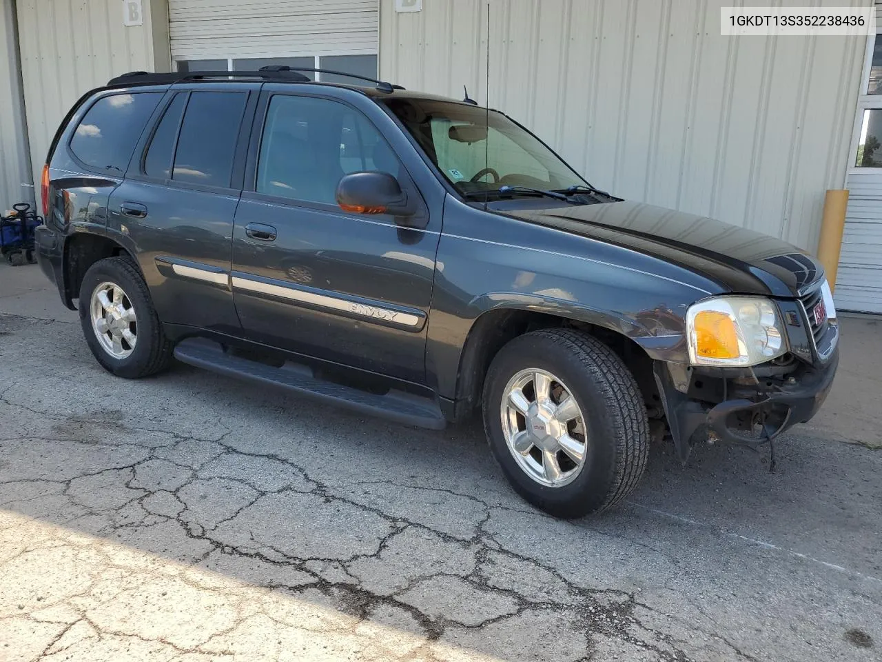 2005 GMC Envoy VIN: 1GKDT13S352238436 Lot: 62122914