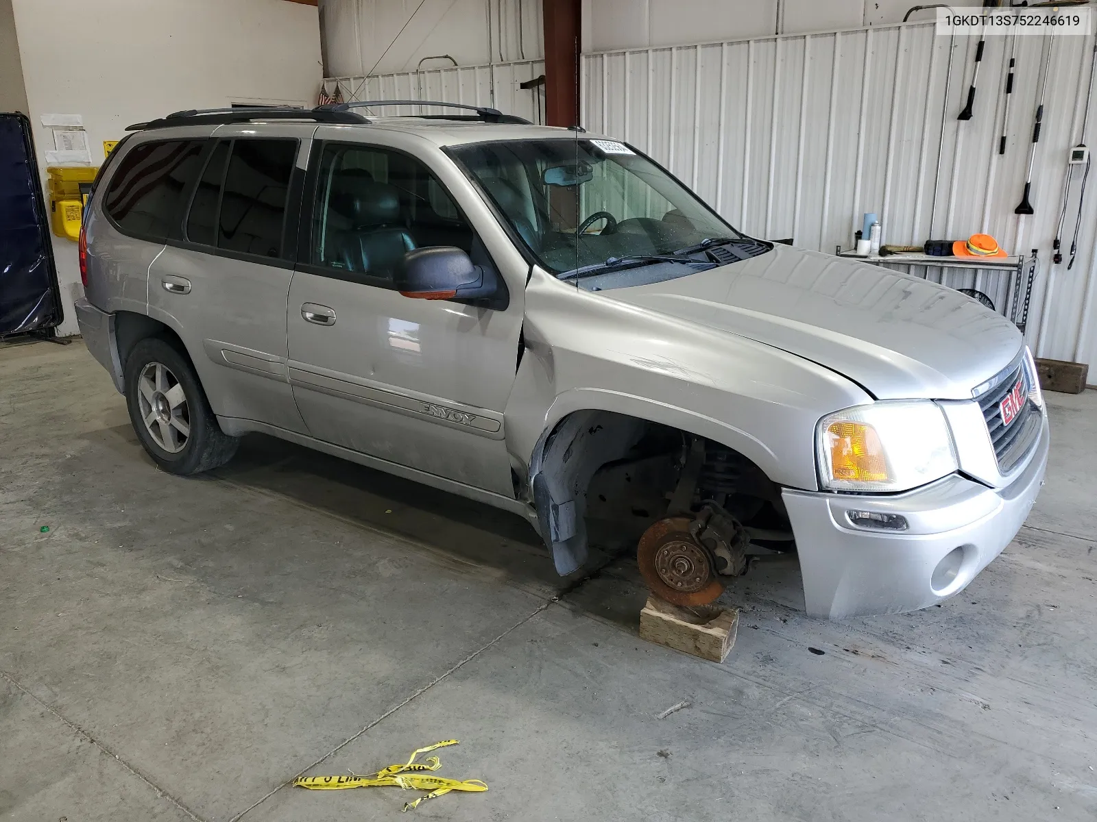 1GKDT13S752246619 2005 GMC Envoy