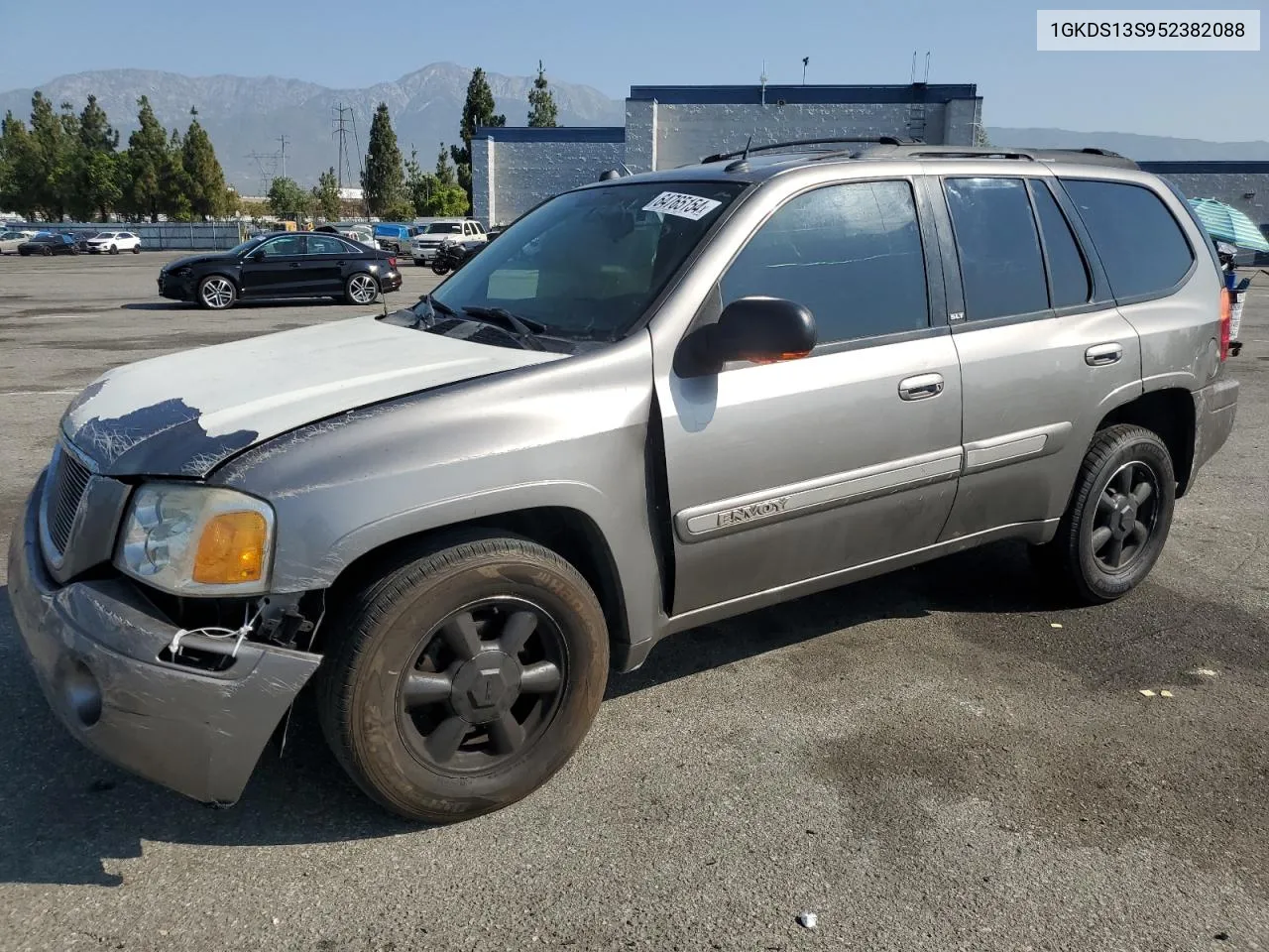 2005 GMC Envoy VIN: 1GKDS13S952382088 Lot: 64765154