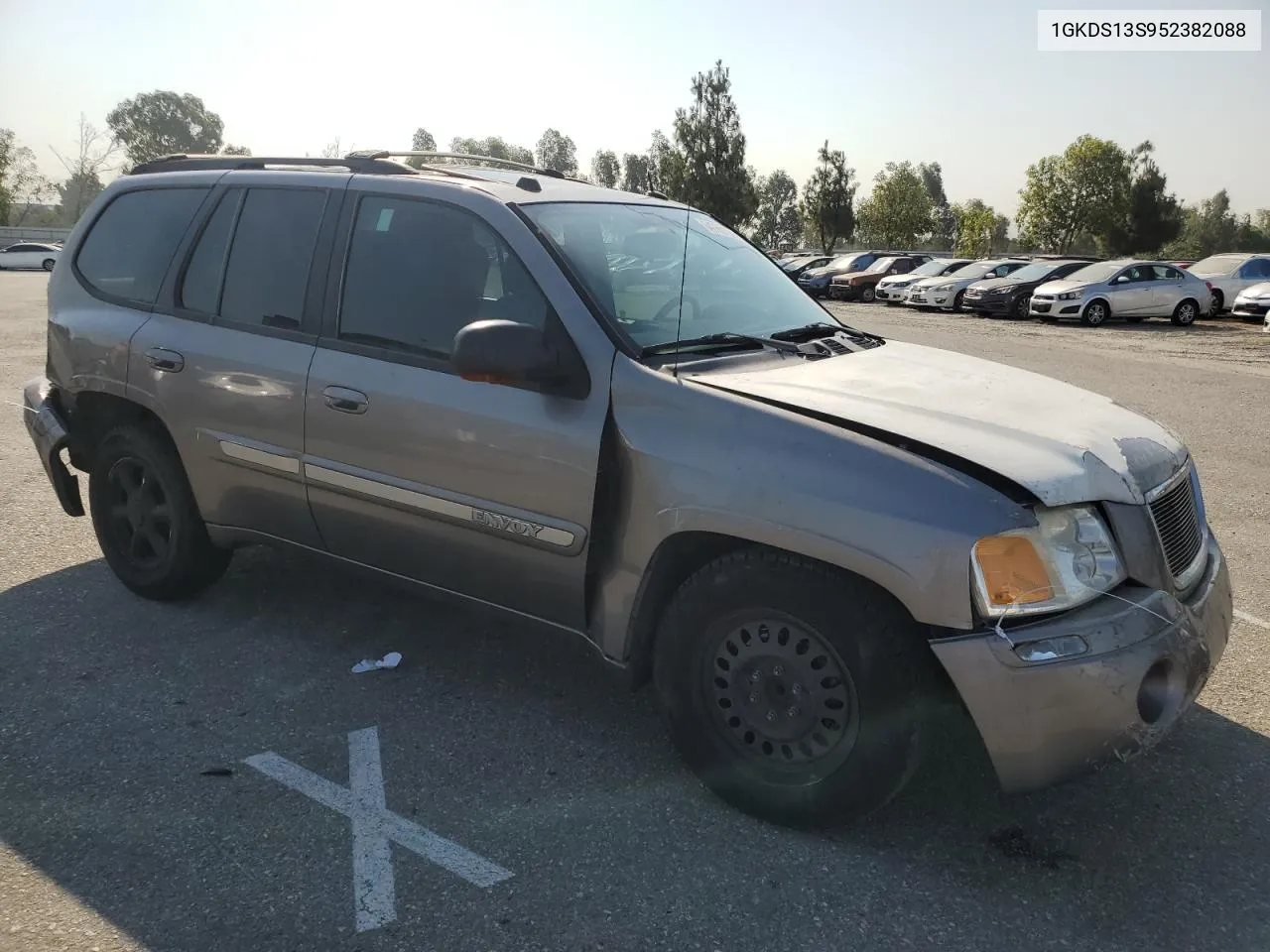 2005 GMC Envoy VIN: 1GKDS13S952382088 Lot: 64765154