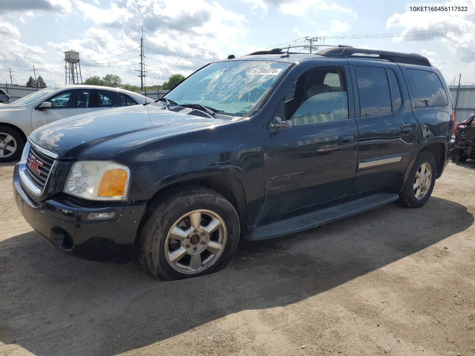 1GKET16S456117522 2005 GMC Envoy Xl