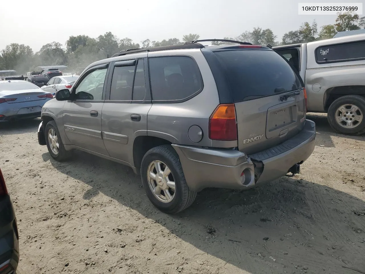 2005 GMC Envoy VIN: 1GKDT13S252376999 Lot: 71195134