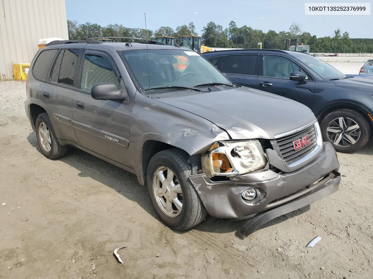 2005 GMC Envoy VIN: 1GKDT13S252376999 Lot: 71195134