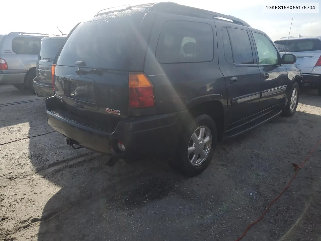 2005 GMC Envoy Xl VIN: 1GKES16SX56175704 Lot: 76706144