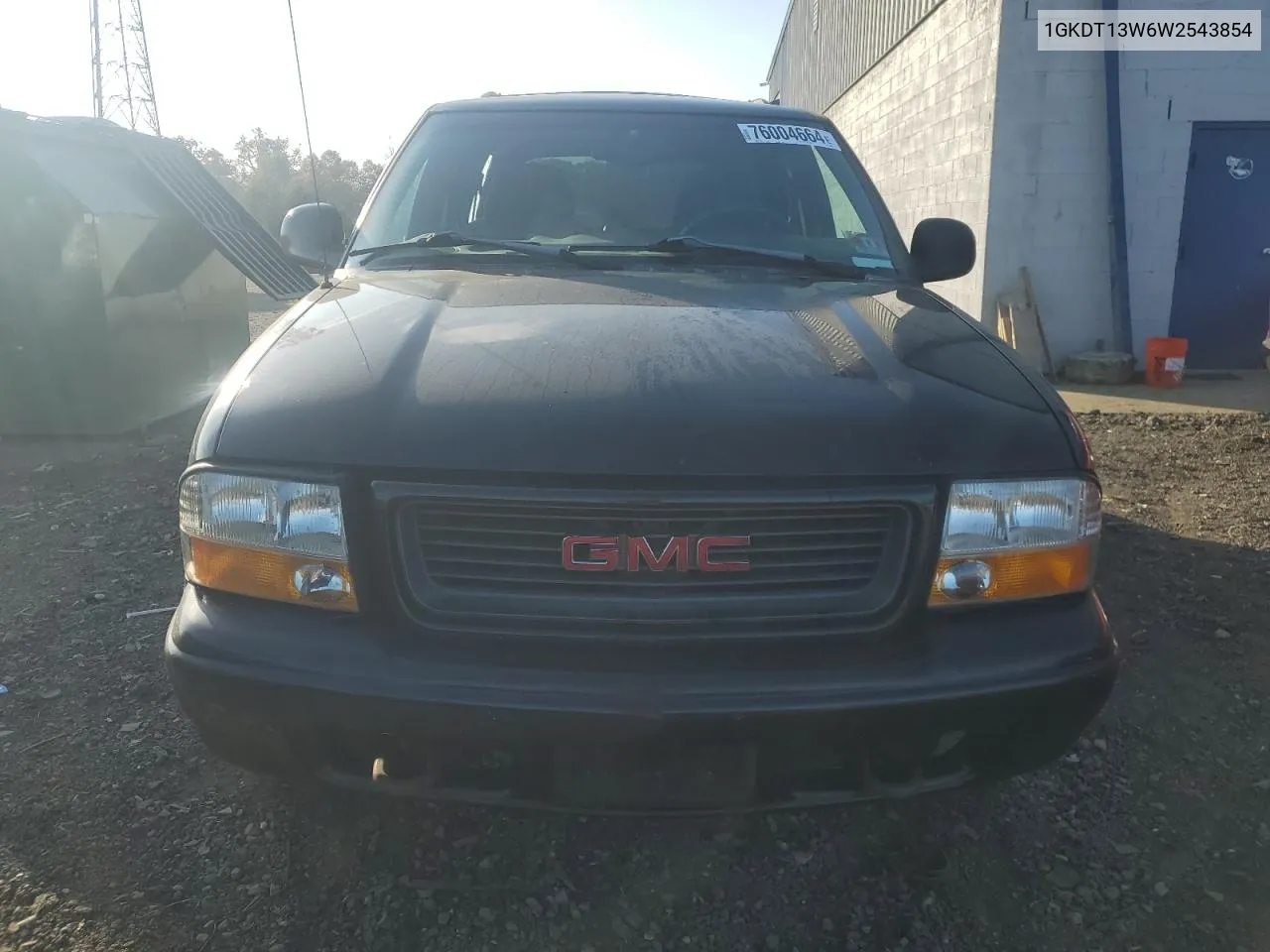 1998 GMC Jimmy VIN: 1GKDT13W6W2543854 Lot: 76004664