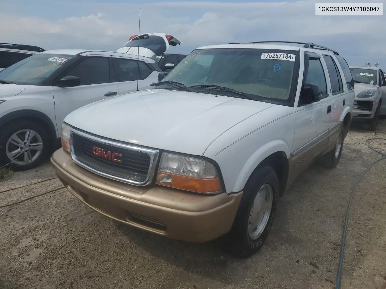 2000 GMC Jimmy VIN: 1GKCS13W4Y2106047 Lot: 75257184