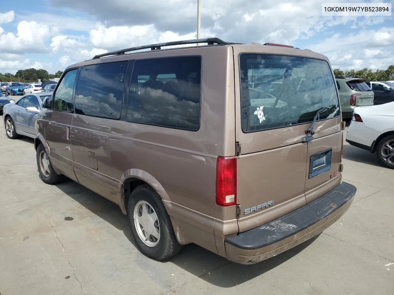 2000 GMC Safari Xt VIN: 1GKDM19W7YB523894 Lot: 74996334