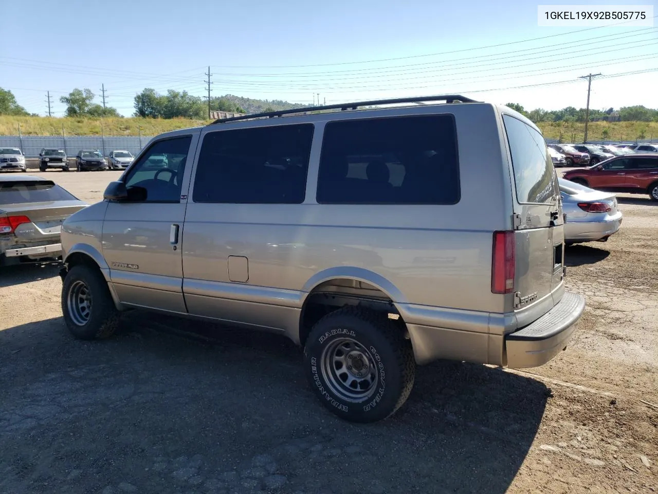 2002 GMC Safari Xt VIN: 1GKEL19X92B505775 Lot: 64871424