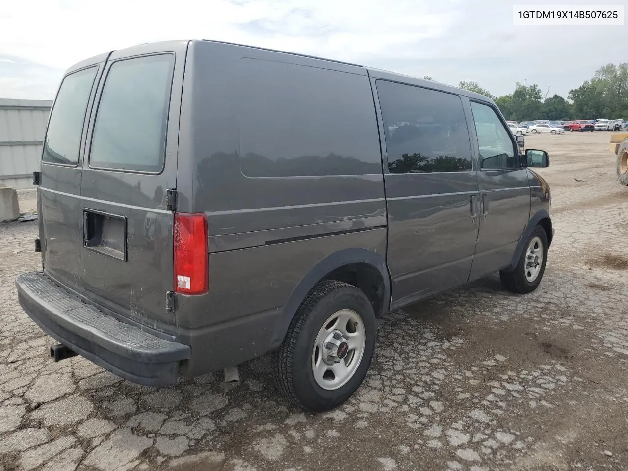 2004 GMC Safari Xt VIN: 1GTDM19X14B507625 Lot: 67251254