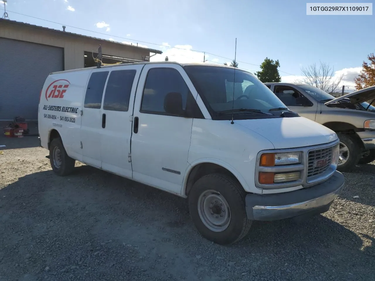 1999 GMC Savana G2500 VIN: 1GTGG29R7X1109017 Lot: 75262374