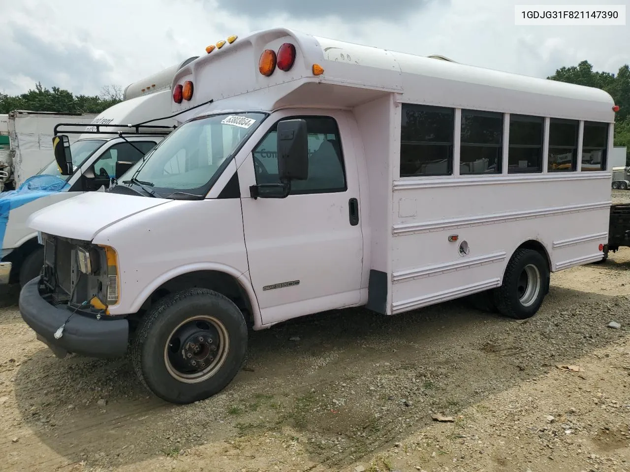 2002 GMC Savana Cutaway G3500 VIN: 1GDJG31F821147390 Lot: 63803054