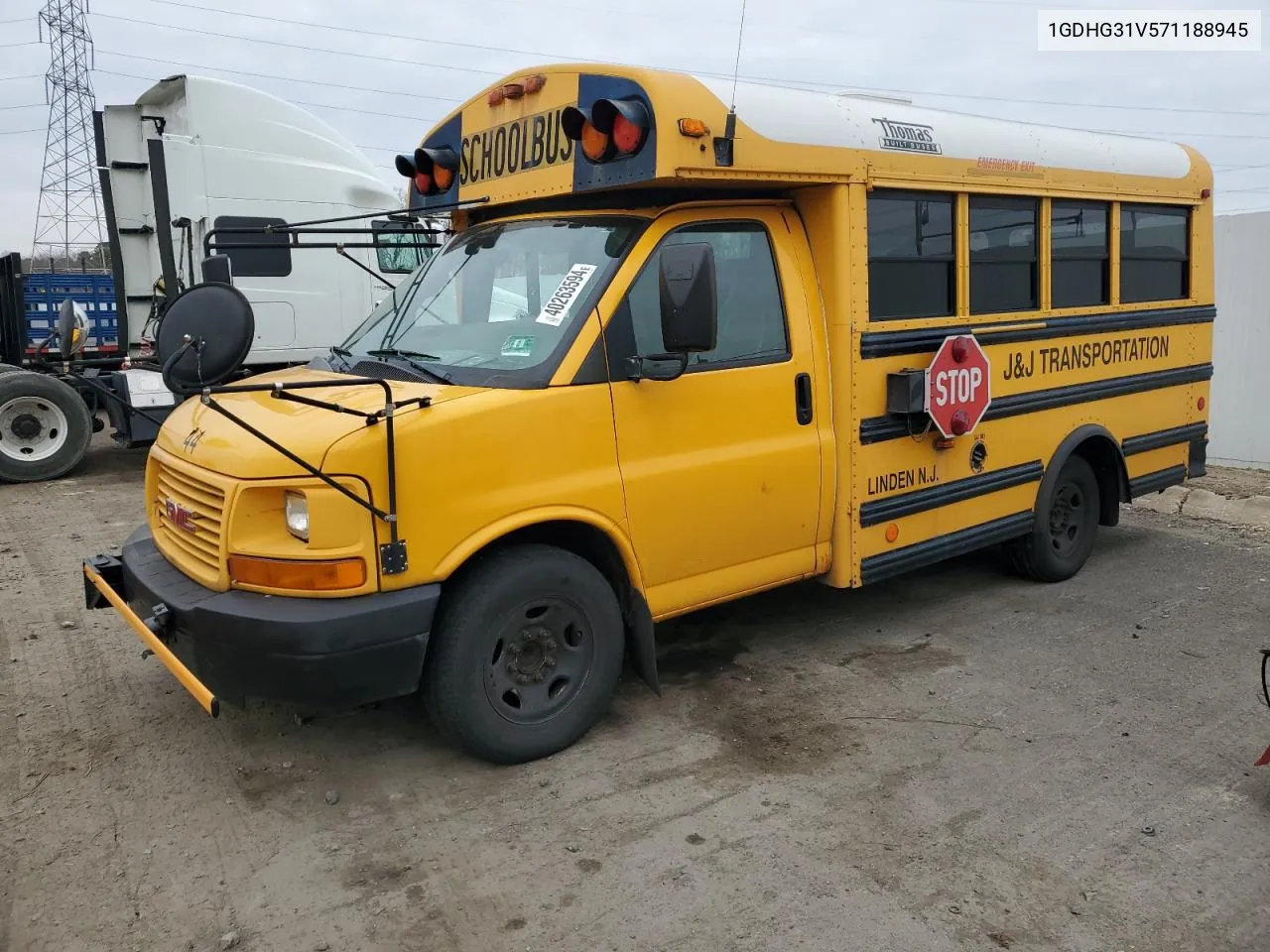 2008 GMC Savana Cutaway G3500 VIN: 1GDHG31V571188945 Lot: 40263594