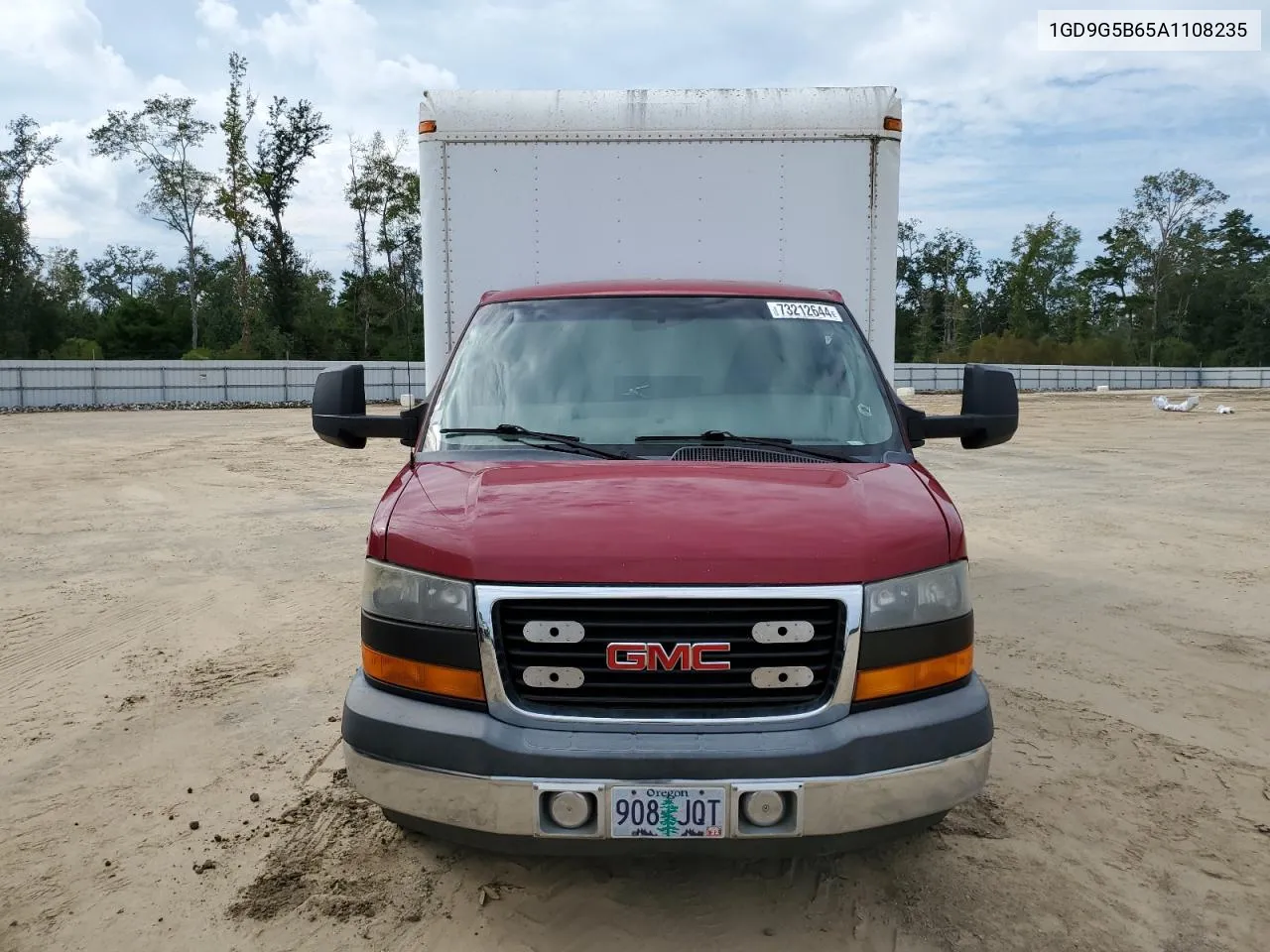 2010 GMC Savana Cutaway G4500 VIN: 1GD9G5B65A1108235 Lot: 73212644