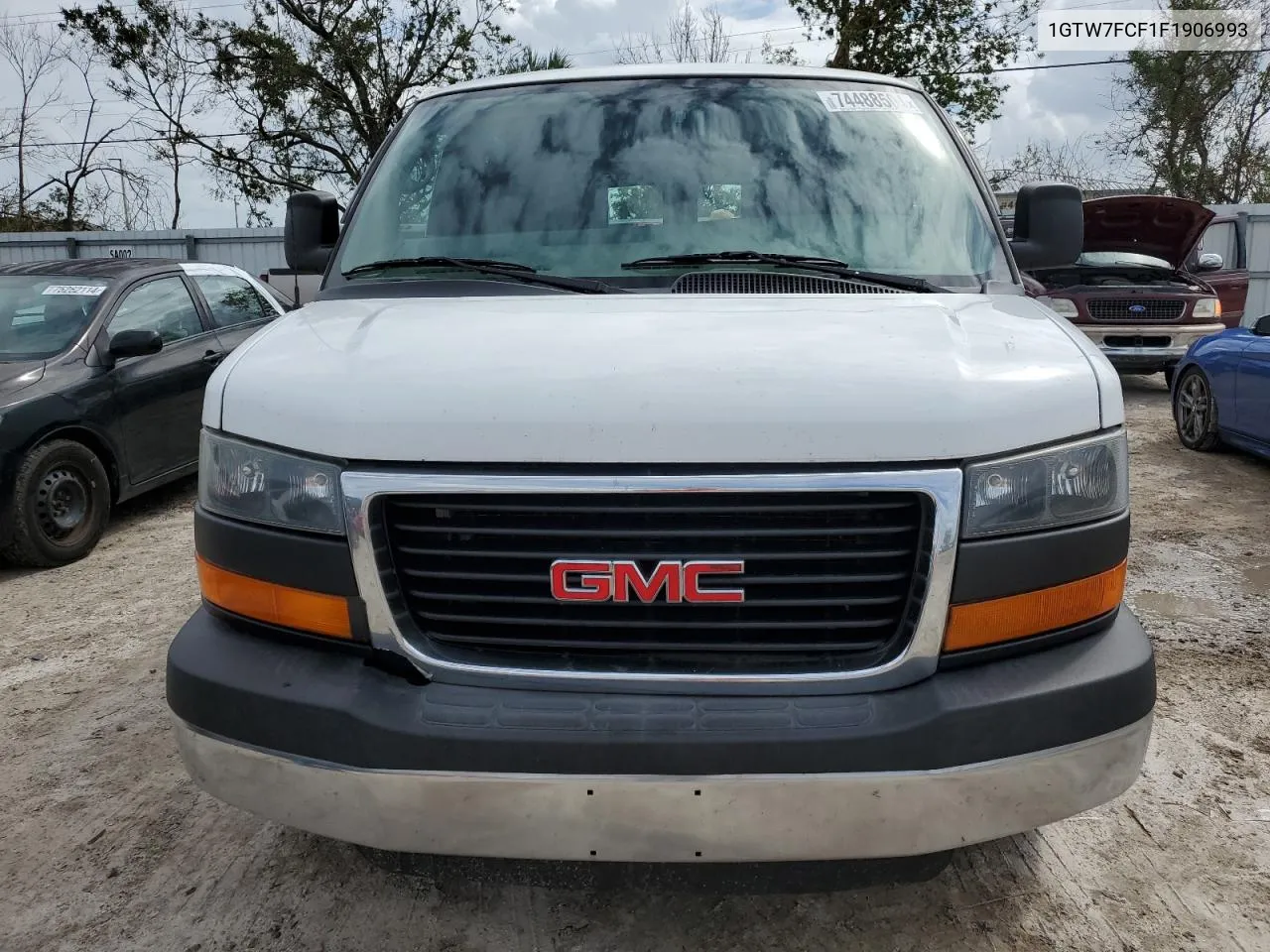 2015 GMC Savana G2500 VIN: 1GTW7FCF1F1906993 Lot: 74488504