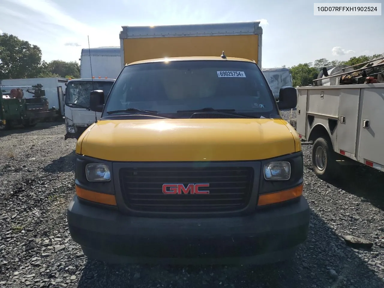 1GD07RFFXH1902524 2017 GMC Savana Cutaway G3500