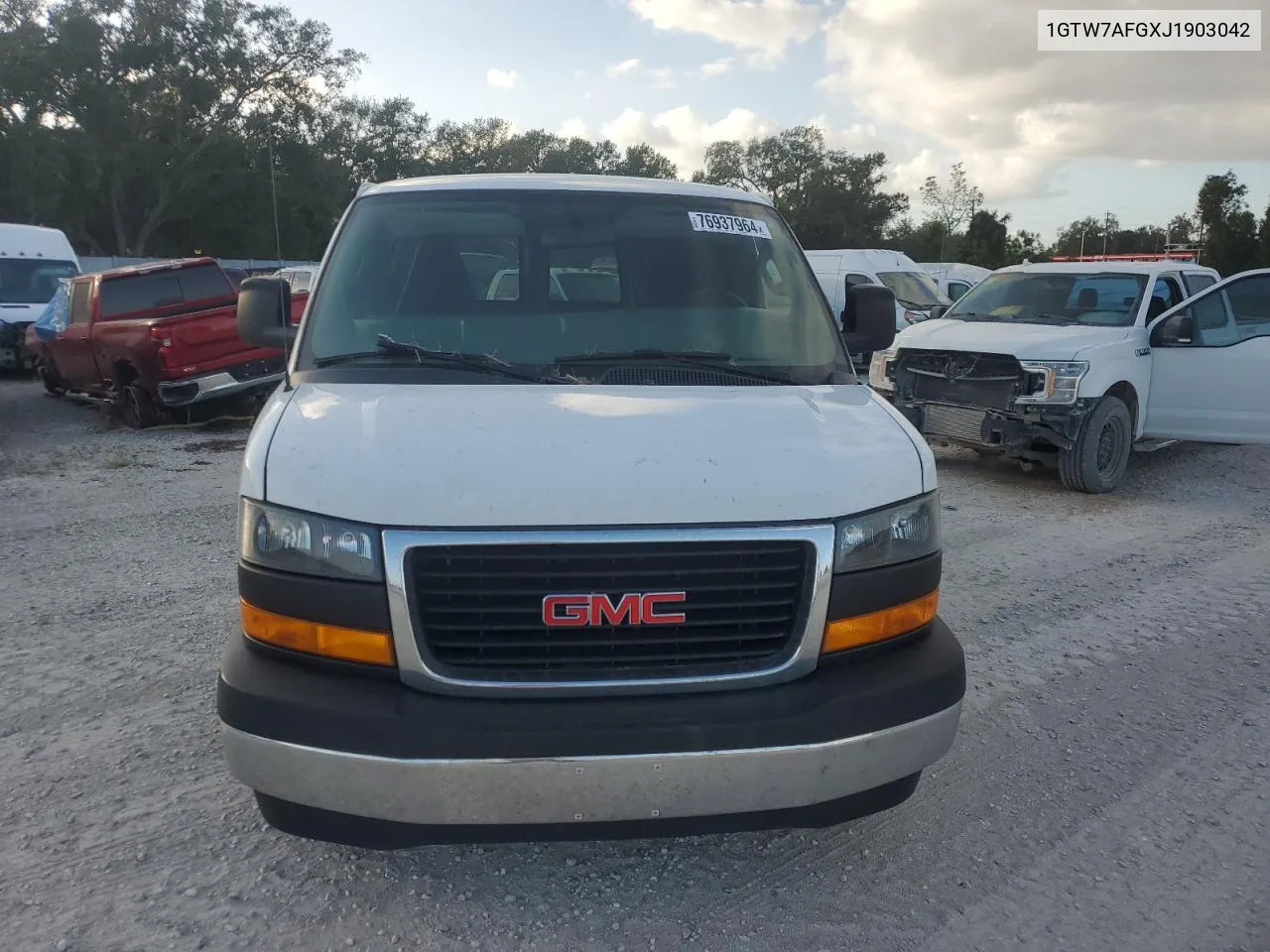 1GTW7AFGXJ1903042 2018 GMC Savana G2500