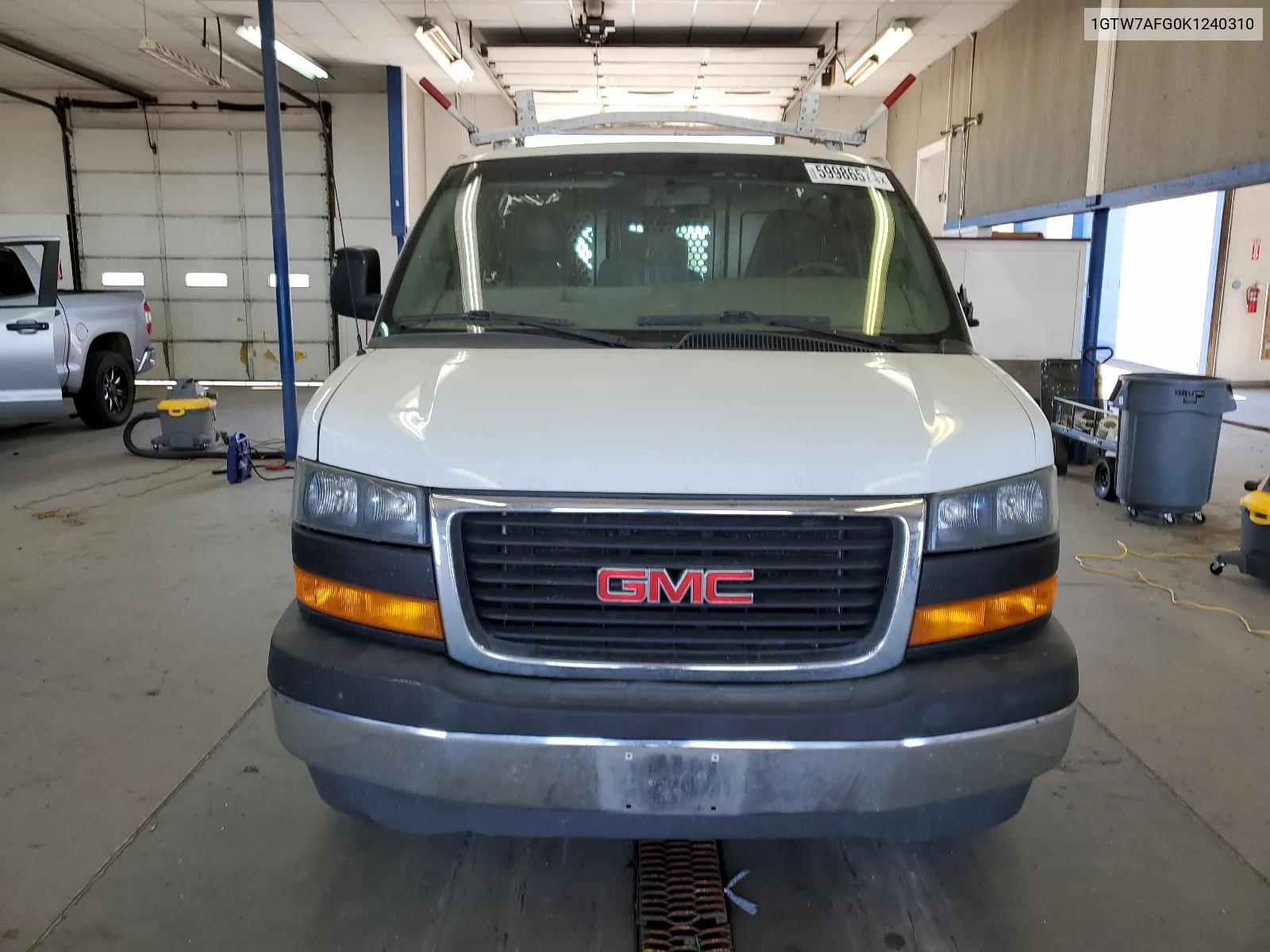 2019 GMC Savana G2500 VIN: 1GTW7AFG0K1240310 Lot: 66046584