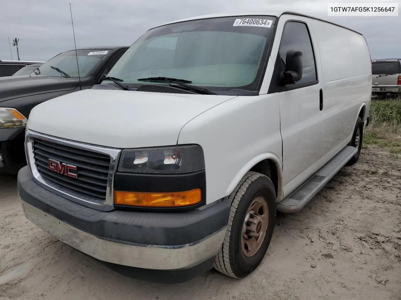 1GTW7AFG5K1256647 2019 GMC Savana G2500