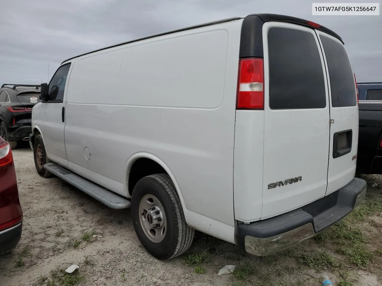 1GTW7AFG5K1256647 2019 GMC Savana G2500