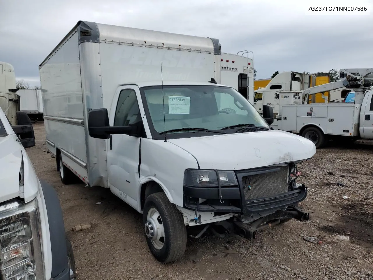 2022 GMC Savana Cutaway G3500 VIN: 7GZ37TC71NN007586 Lot: 80890554