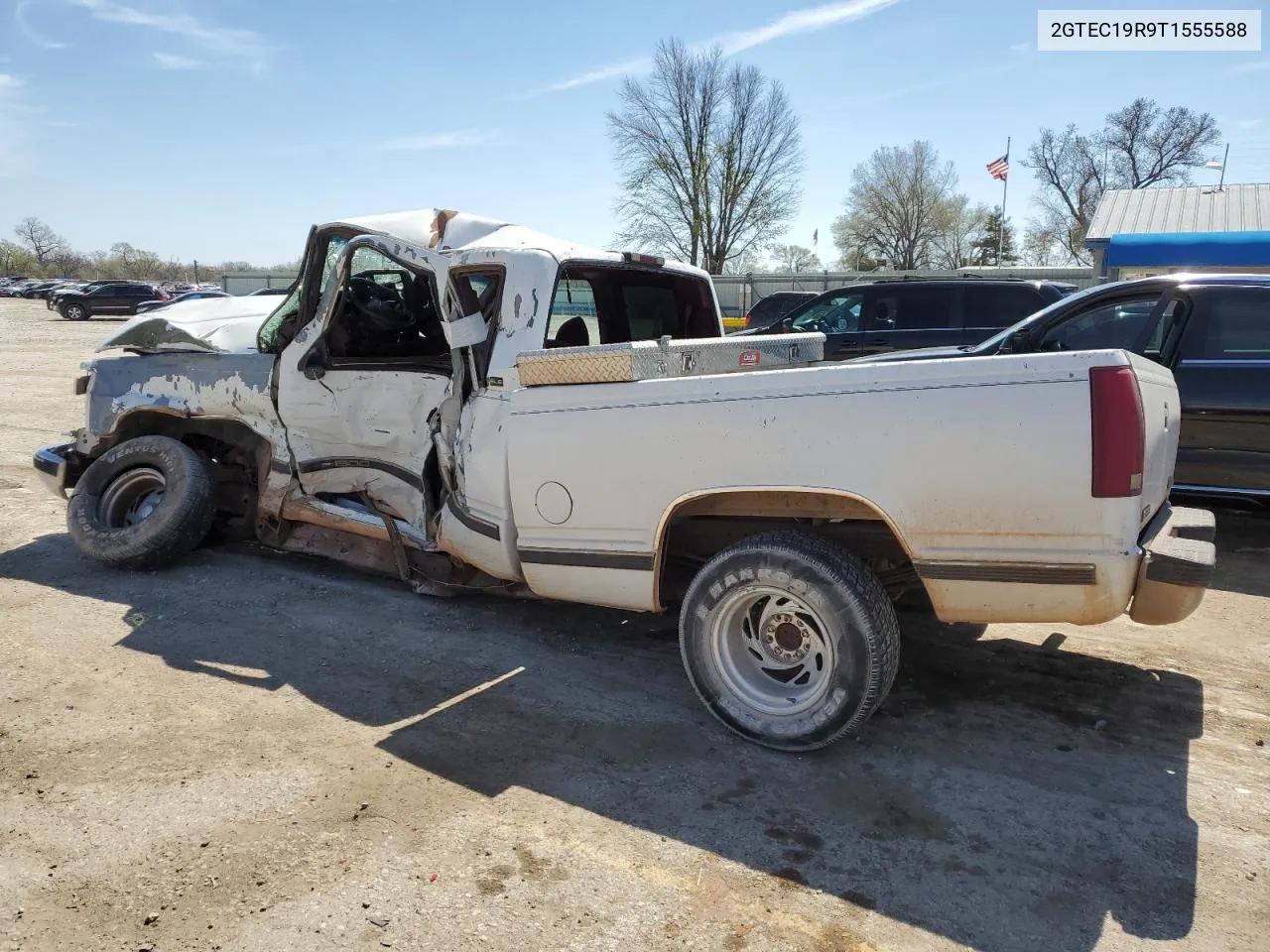 1996 GMC Sierra C1500 VIN: 2GTEC19R9T1555588 Lot: 48643624